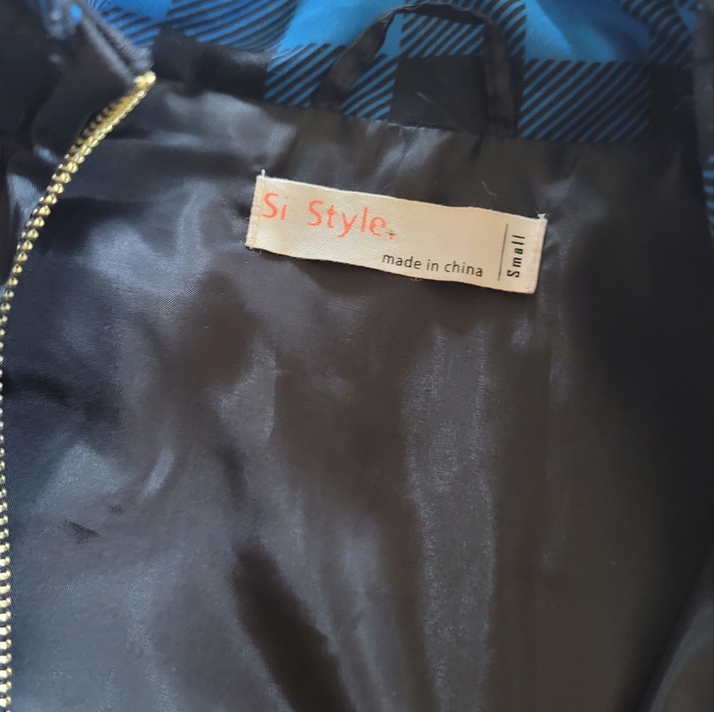 SI STYLE SIZE SMALL BLUE/BLACK CHECKERED VEST - Picture 4 of 4